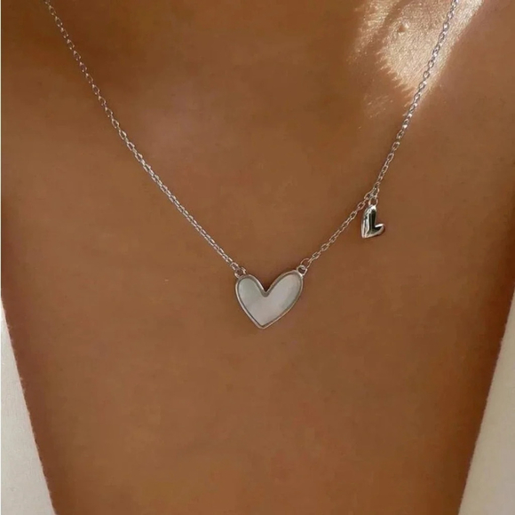 ⚠️Clearance Silver Heart Charm Necklace - Picture 1 of 4